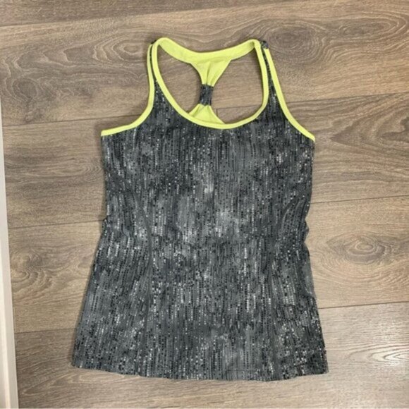 Tuff Athletics Women's Printed Tank Top Size Medium Gray Activewear Gym Workout - Picture 1 of 6
